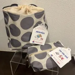 オムツポーチ＆おしり拭きPETITS ET MAMAN2点セット【新品未使用】