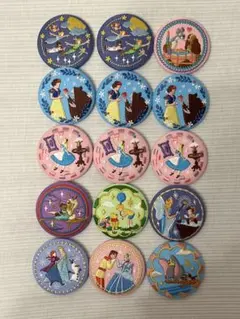 【15点セット】Disney Characters 刺繍缶バッジビスケット