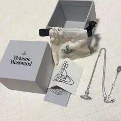同*学様 Vivienne Westwood ネックレス リボン オーブ Oct - メルカリ