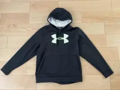 UNDER ARMOUR フードパーカー　裏起毛