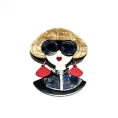 BR-212 ♡ アクリル ガール 女性 ブローチ ♡‬ メガネ 眼鏡 ボブ