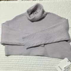 【新品未使用タグ付き】SNIDEL ショート丈タートルネックニット ラベンダー