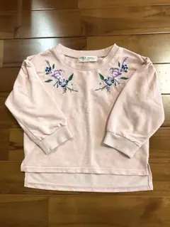 花柄刺繍トップス　トレーナー　ロンＴ　保育園着　ピンク長袖