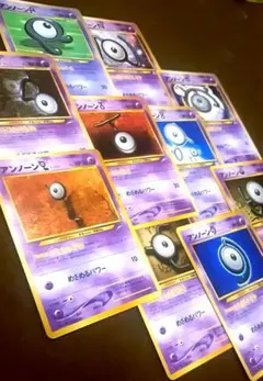 【旧裏】ポケカ 10枚 アンノーン【B,D,E,L,M,N,R,T,V,U】のサムネイル