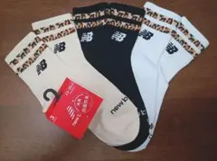 ②23−25cmニューバランスNew Balance レオパード柄ソックス