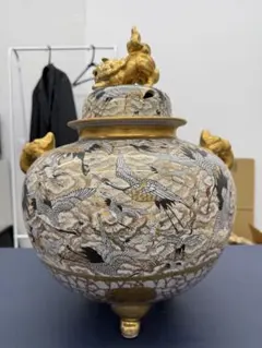 薩摩　金彩 鶴文様 香炉 獅子摘み 陶器 薩摩 金彩 鶴文様 香炉 獅子摘み 陶器 - メルカリ