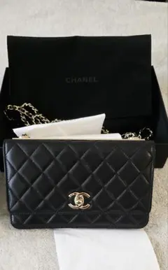 CHANEL チェーンウォレットCC
