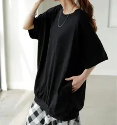 ブラック 黒 接触冷感 チュニック　Tシャツ 体型カバ オーバーサイズのサムネイル