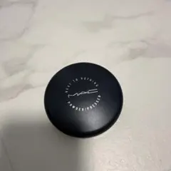 美品　MAC Next To Nothing Powder Dark コントアのサムネイル