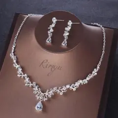 【赤字特価】CZ2点セット ウェディングアクセサリー ピアス ネックレス