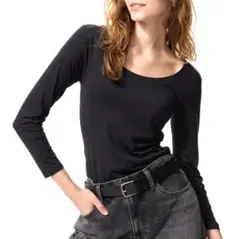 定価 1,290円／Lサイズ BLACK／ヒートテックUネックT 8分袖