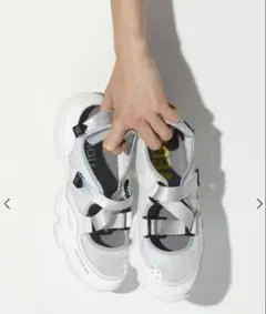 Item thumbnail for item 72342071-3ef6-48ff-ac80-20504d0a87f7