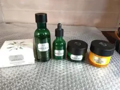 64r1★THE BODY SHOP DOY スキンケア５点セットのサムネイル