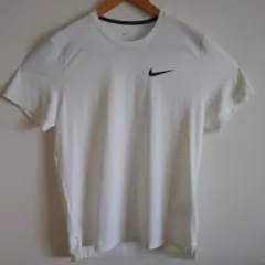 新品Nike DRI-FIT ホワイト Tシャツ S