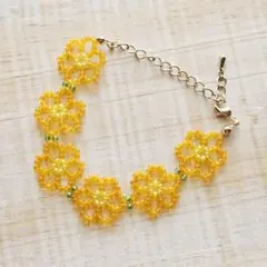 お花のビーズブレスレット オレンジ 華やか 大人かわいい ハンドメイドアクセサリ