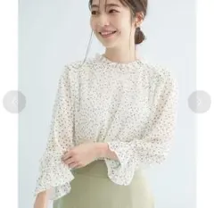 VIS シフォンプリーツスタンドブラウス