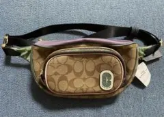 COACH ボディバッグ ブラウン/グリーン/パープル/シグネチャー