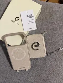 CUSTYPE レザー風 iPhoneケース クリーム色