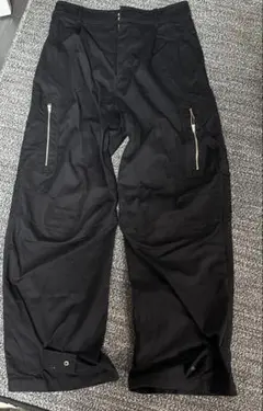 ZARA黒 ワークパンツ ジッパーポケット付き