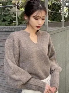 MURUA Vネック クロップドセーター