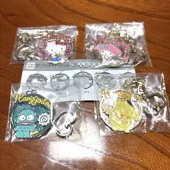 サンリオキャラクターズ　 キラキラ透明メタルチャーム