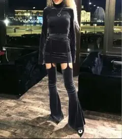 庫存最後❣️兩件套♥︎吊襪褲♡☆絲絨♥︎迷你連衣裙