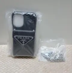 ロゴ入りスマホケースのサムネイル