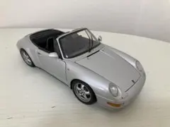 UT Models製1/18 ポルシェ911カレラ993 カブリオレ ミニカーのサムネイル