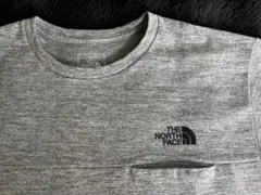 超美品 THE NORTH FACE M ポケット付き Tシャツ グレーのサムネイル