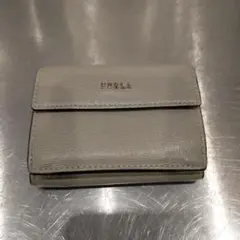 FURLA グレー 三つ折り財布