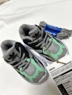 adidas ベビーシューズ GY3348 黒/緑/紫/灰