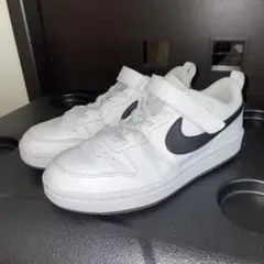 Nike ホワイト/ブラック スニーカー ベルクロ　　22.0センチ
