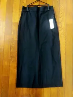 GU　スリットナロースカート　L 新品