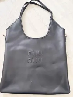 MIU MIU ブラック トートバッグのサムネイル