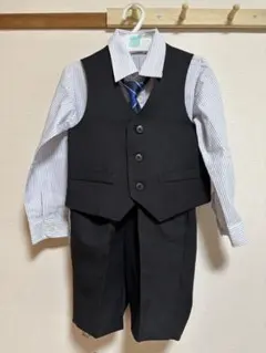 黒フォーマルスーツ