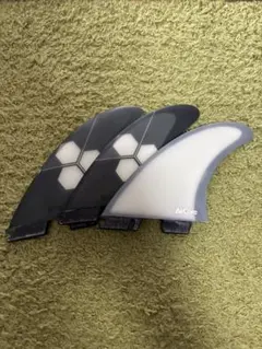 FCS II サーフボードフィン 3枚セット AirCore