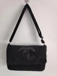 新品未使用✨CCマークショルダーバッグ　モコモコ生地　ノベルティ 黒×黒