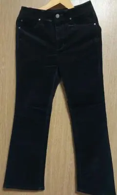 ★新品未使用 ユニクロ コーデュロイ ブーツカット パンツ 61 裾上済み★