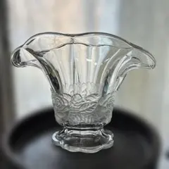 古い花瓶　クリアガラス 花瓶 フレアトップ　フレアデザイン