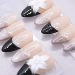 528 ネイルチップSサイズ 韓国 上品 フレンチ 立体フラワー マグネット　黒