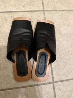FABBY FABBYフラットサンダルのサムネイル