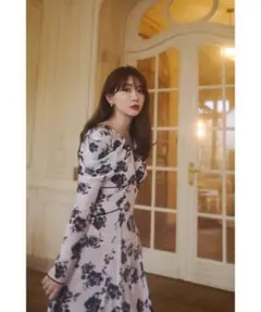Herlipto Winter Rose Dressのサムネイル