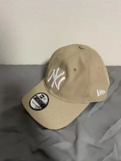 MoMa NEW ERA 9TWENTY NYロゴキャップ ベージュ