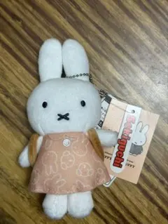 Item thumbnail for item 5ff6da10-75ab-4d18-97cd-bfb89f33b848