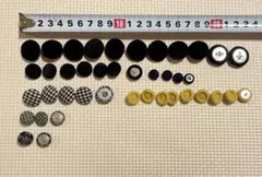 昭和レトロボタン　スウェード生地まとめ売り　約30個