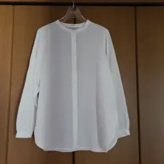 niko and…　バンドカラーのブラウス