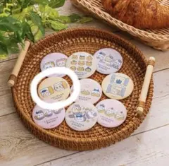 ちいかわベーカリー トレーディングマット　缶バッジ