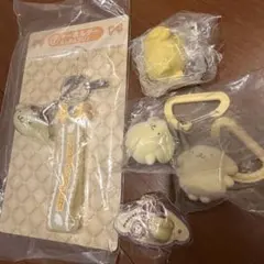 ポムポムプリンキーホルダー4点、フィギュア1点のセット