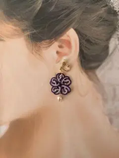 《金属アレルギー対応》桜結びのイヤリング　水引アクセサリー　紫（ラメ）