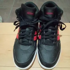 26センチ　adidas 　ブラック/レッド ハイカットスニーカー